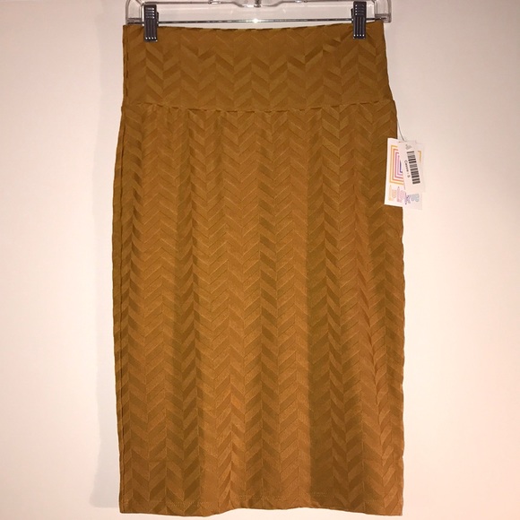 LuLaRoe Dresses & Skirts - LulaRoe chevron mustard Cassie skirt